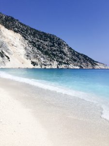 Lingehnel Vienna vienna lifestyle blog Myrtos beach_My best beaches and highlights in Kefalonia