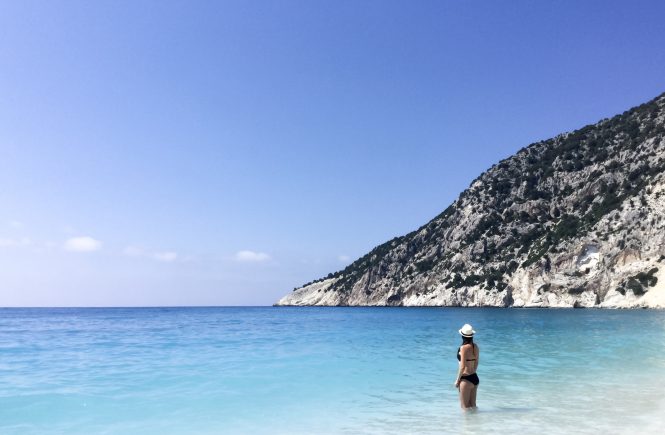 Lingehnel Vienna vienna lifestyle blog Myrtos beach_My best beaches and highlights in Kefalonia Lingehnel Vienna vienna lifestyle blog