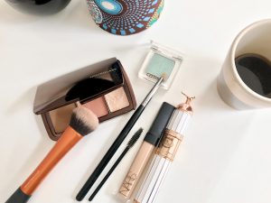 easy everyday makeup in quarantine vienna blogger